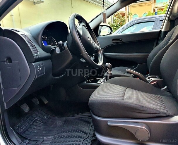 Hyundai i30 2011, 169,000 km - 1.6 л - Bakı