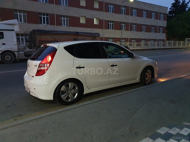Hyundai i30 2011, 169,000 km - 1.6 л - Bakı