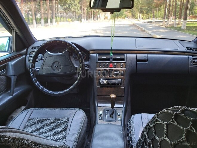 Mercedes E 230 1997, 353,000 km - 2.3 л - Sumqayıt