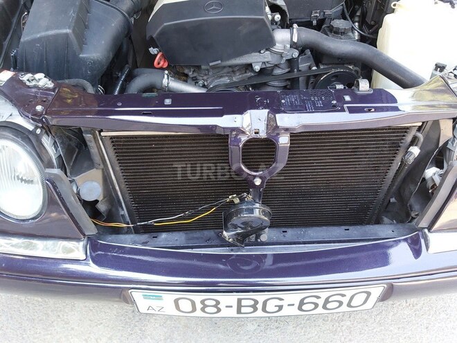 Mercedes E 230 1997, 353,000 km - 2.3 л - Sumqayıt