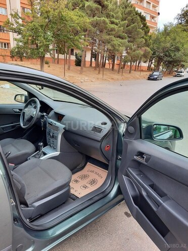 Opel Astra 2009, 183,000 km - 1.4 l - Bakı