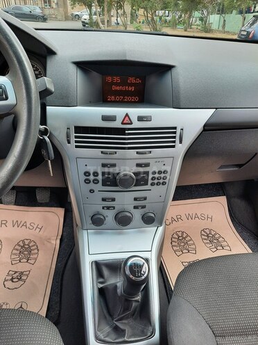 Opel Astra 2009, 183,000 km - 1.4 l - Bakı