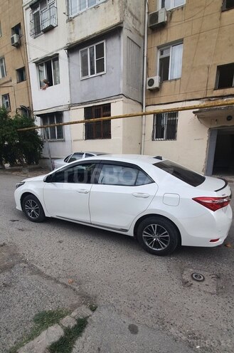 Toyota Corolla 2014, 97,500 km - 1.6 l - Bakı