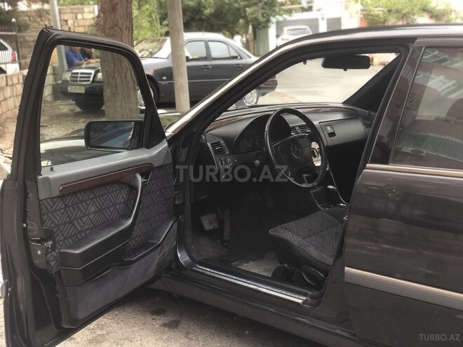Mercedes C 220 1994, 315,000 km - 2.2 l - Bakı