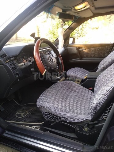 Mercedes E 230 1995, 312,100 km - 2.3 l - Bərdə