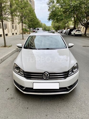 Volkswagen Passat 2014, 123,000 km - 1.8 l - Bakı