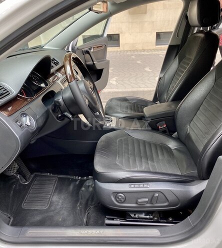 Volkswagen Passat 2014, 123,000 km - 1.8 l - Bakı
