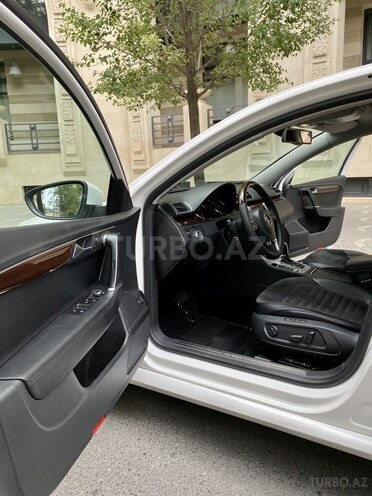 Volkswagen Passat 2014, 123,000 km - 1.8 l - Bakı