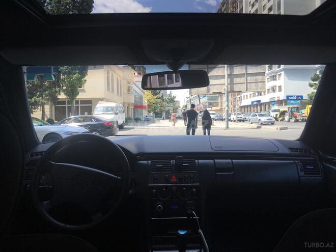 Mercedes E 230 1997, 406,030 km - 2.3 l - Bakı