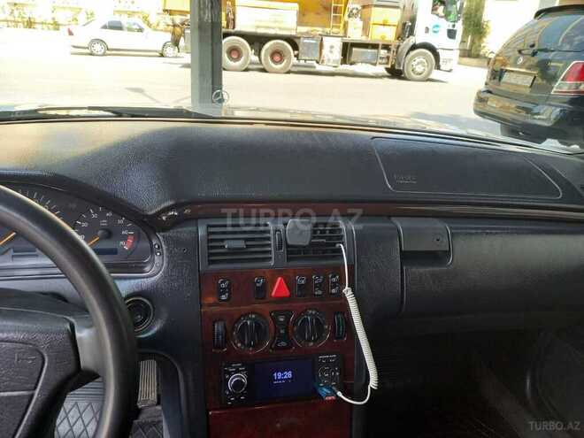 Mercedes E 230 1997, 406,030 km - 2.3 l - Bakı