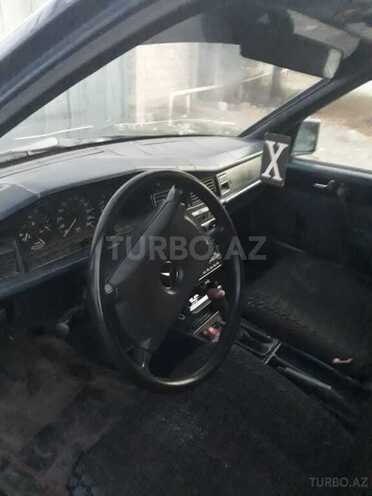 Mercedes 190 1987, 300,000 km - 2.6 l - Xaçmaz
