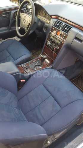Mercedes E 200 1997, 400,000 km - 2.0 l - Sumqayıt