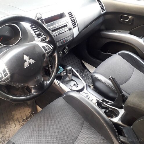 Mitsubishi Outlander 2008, 245,000 km - 2.4 l - Bakı