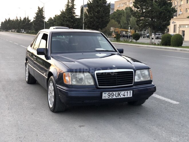 Mercedes E 280 1995, 381,000 km - 2.8 l - Bakı