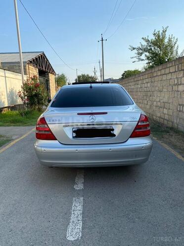 Mercedes E 220 2004, 230,000 km - 2.2 l - Bakı