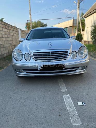 Mercedes E 220 2004, 230,000 km - 2.2 l - Bakı