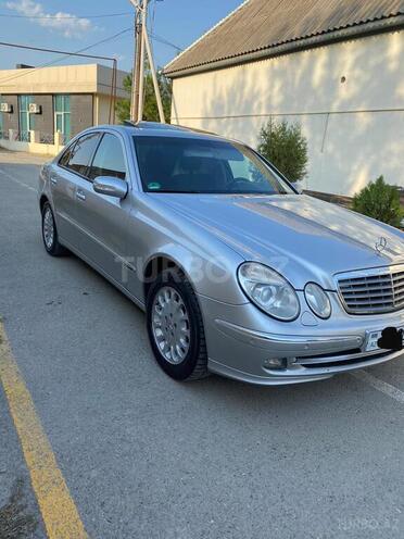 Mercedes E 220 2004, 230,000 km - 2.2 l - Bakı