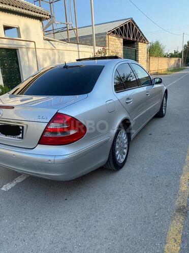 Mercedes E 220 2004, 230,000 km - 2.2 l - Bakı