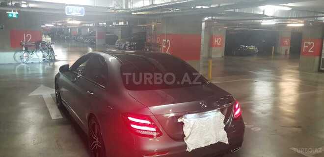 Mercedes E 220 2018, 53,000 km - 2.2 l - Bakı