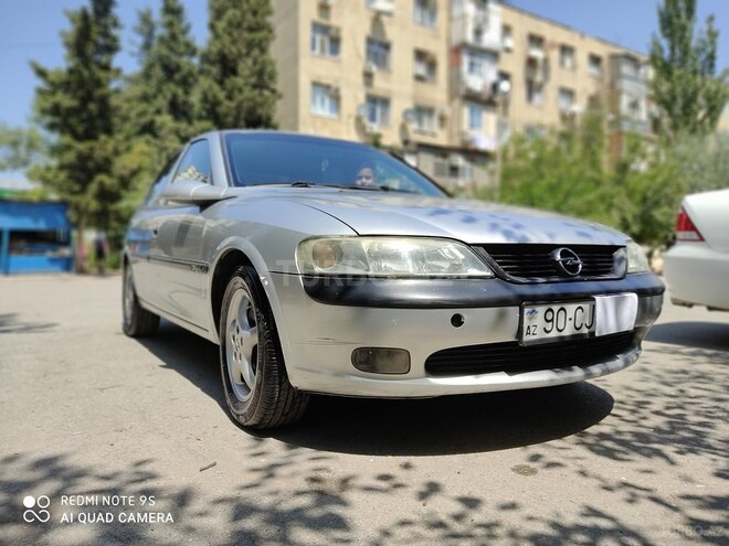 Opel Vectra 1996, 300,000 km - 2.0 l - Bakı