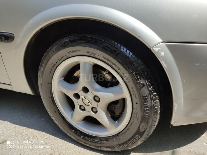 Opel Vectra 1996, 300,000 km - 2.0 l - Bakı