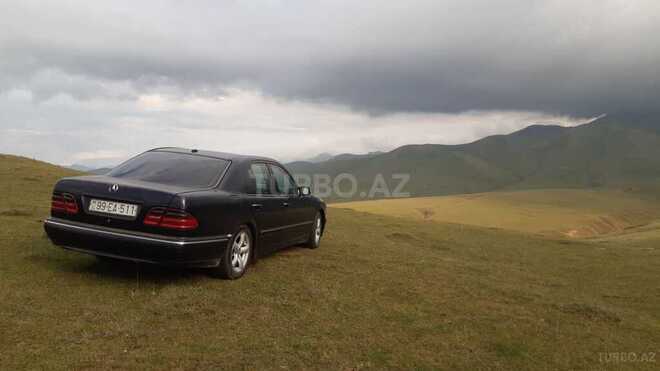 Mercedes E 220 2002, 460,000 km - 2.2 l - Bakı