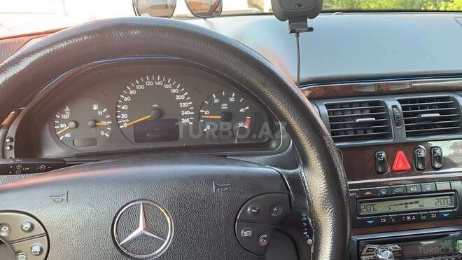 Mercedes E 220 2002, 460,000 km - 2.2 l - Bakı