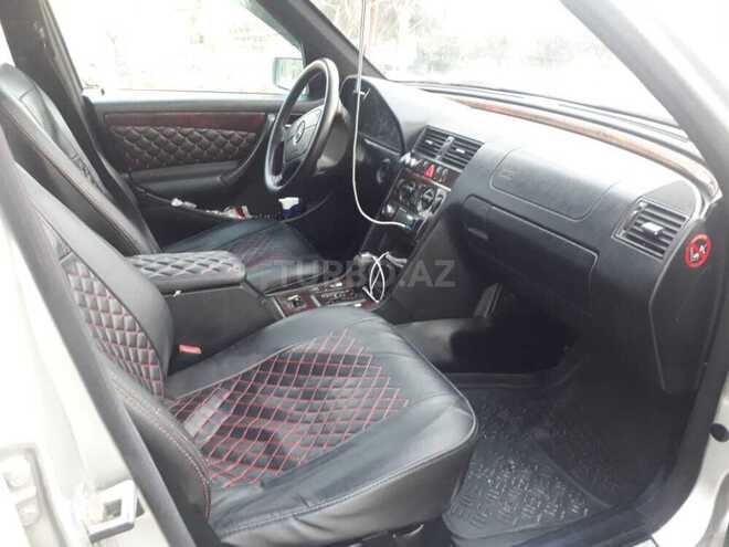Mercedes C 220 1999, 280,000 km - 2.2 l - Bakı