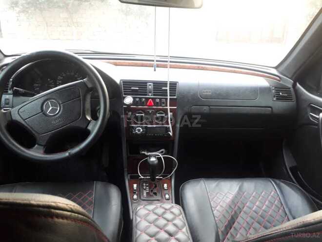 Mercedes C 220 1999, 280,000 km - 2.2 l - Bakı