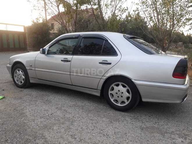 Mercedes C 220 1999, 280,000 km - 2.2 l - Bakı