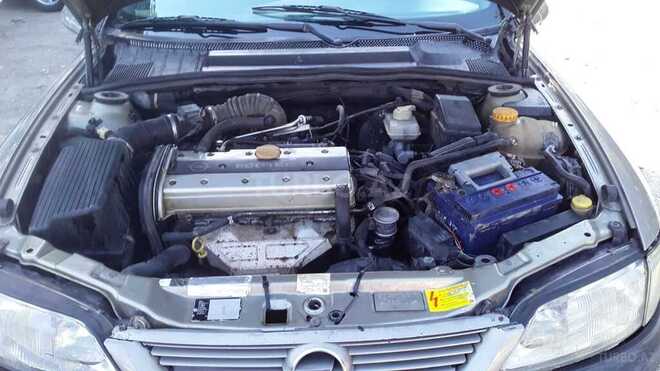 Opel Vectra 1996, 269,000 km - 1.8 l - Bakı