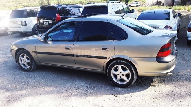 Opel Vectra 1996, 269,000 km - 1.8 l - Bakı