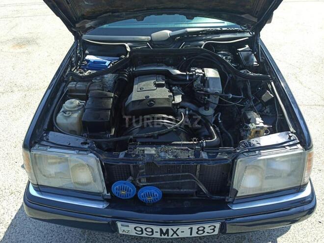 Mercedes E 200 1993, 350,000 km - 2.0 l - Bakı