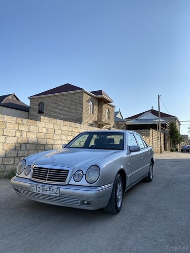 Mercedes E 240 1999, 491,000 km - 2.4 л - Bakı