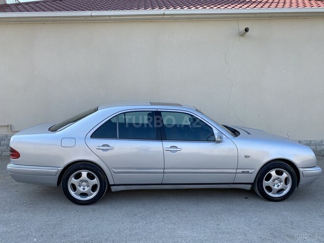 Mercedes E 240 1999, 491,000 km - 2.4 л - Bakı