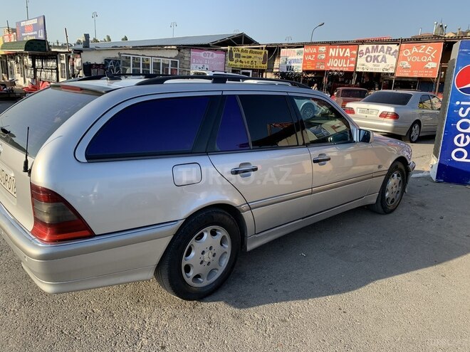 Mercedes C 220 2000, 320,000 km - 2.2 l - Bakı