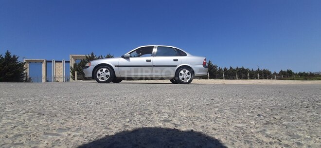 Opel Vectra 1999, 47,300 km - 2.0 l - Bakı