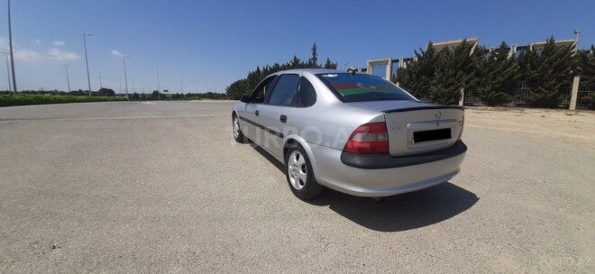 Opel Vectra 1999, 47,300 km - 2.0 l - Bakı