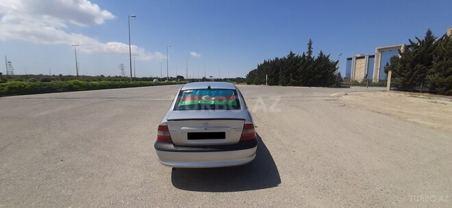 Opel Vectra 1999, 47,300 km - 2.0 l - Bakı
