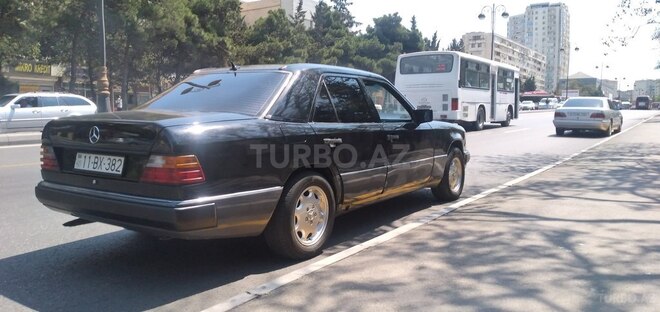 Mercedes E 200 1991, 584,752 km - 2.0 л - Bakı