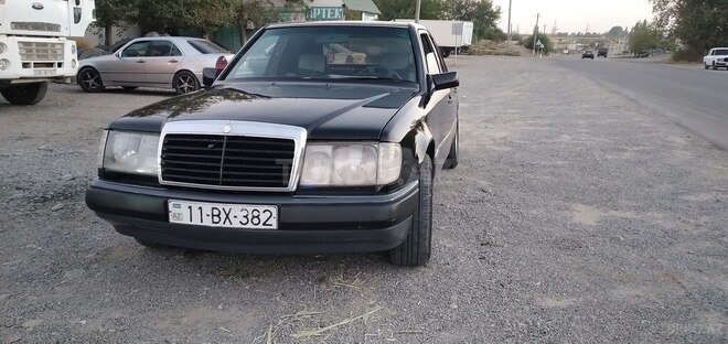 Mercedes E 200 1991, 584,752 km - 2.0 л - Bakı
