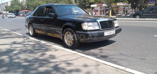 Mercedes E 200 1991, 584,752 km - 2.0 л - Bakı