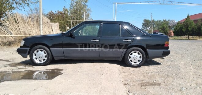 Mercedes E 200 1991, 584,752 km - 2.0 л - Bakı