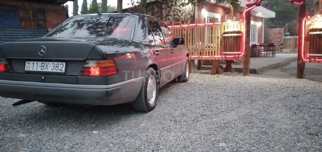 Mercedes E 200 1991, 584,752 km - 2.0 л - Bakı