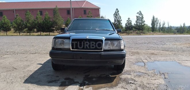 Mercedes E 200 1991, 584,752 km - 2.0 л - Bakı