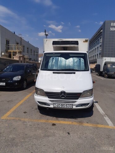 Mercedes  2002, 300,000 km - 2.7 л - Quba