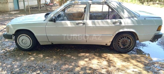 Mercedes 190 1989, 500,208 km - 2.0 л - Saatlı
