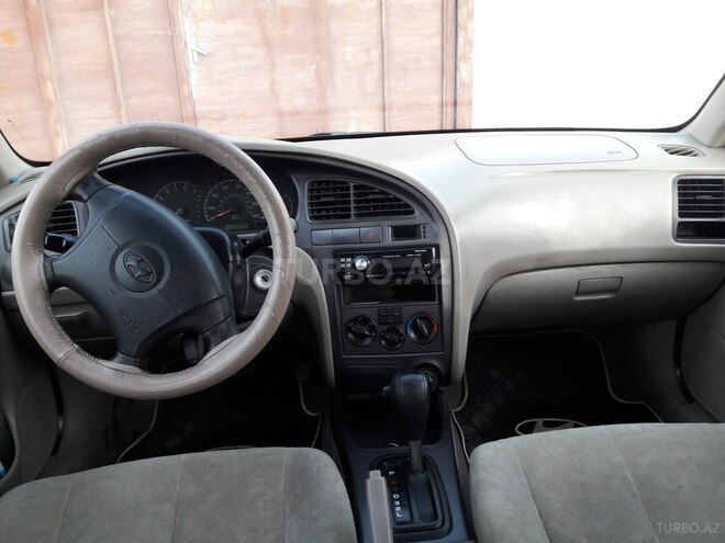 Hyundai Elantra 2003, 215,000 km - 2.0 l - Bakı