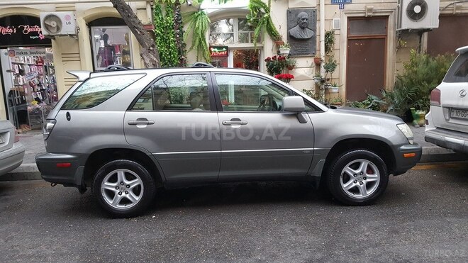 Lexus RX 300 2002, 162,000 km - 3.0 л - Bakı