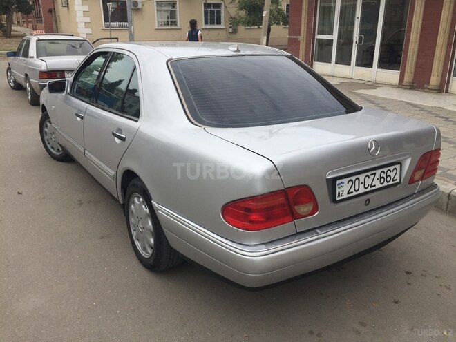 Mercedes E 200 1998, 273,013 km - 2.0 l - Gəncə